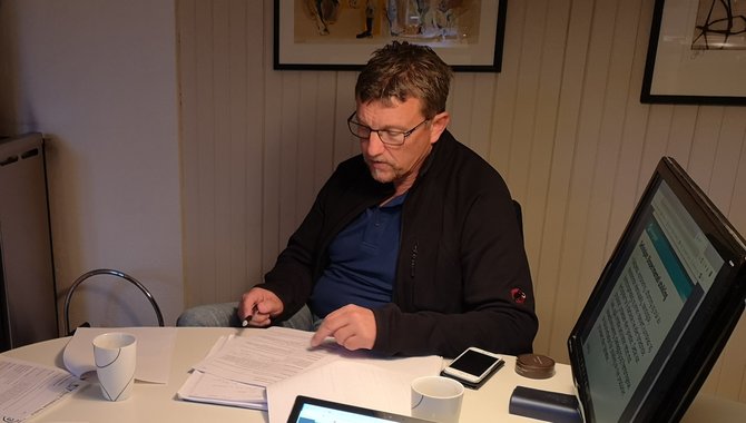 frode studerer.jpg